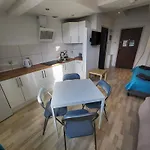 Station Katowa 11 Apartment Krakau