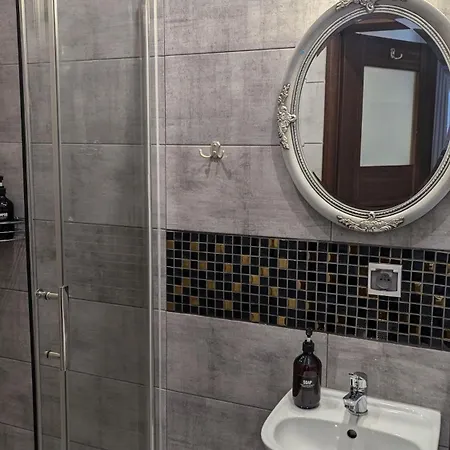 Lägenhet Station Katowa 11 Kraków